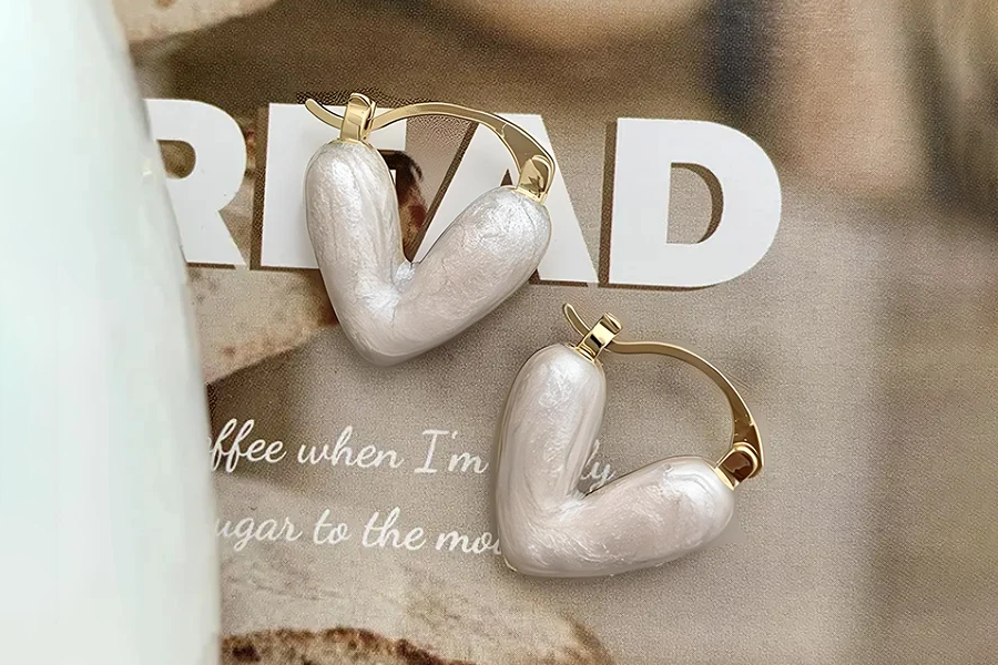 Stylish Heart-Shaped Jewelry