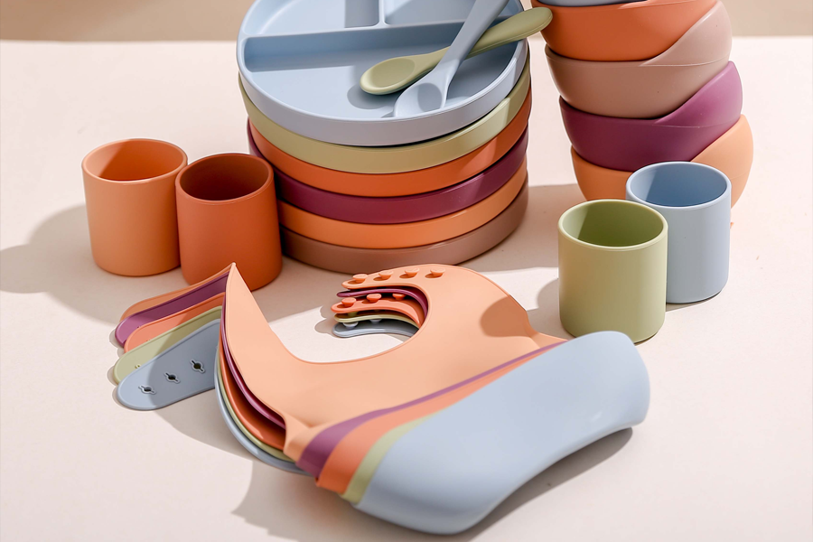 microwave-safe baby silicone set